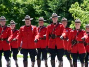 IMG_4893-whistler-parade-rcmp